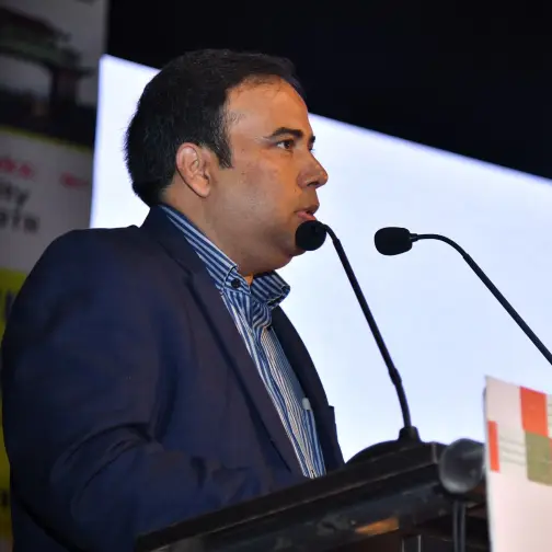 CA Pankaj Jaiswal – Author Economist and Speaker